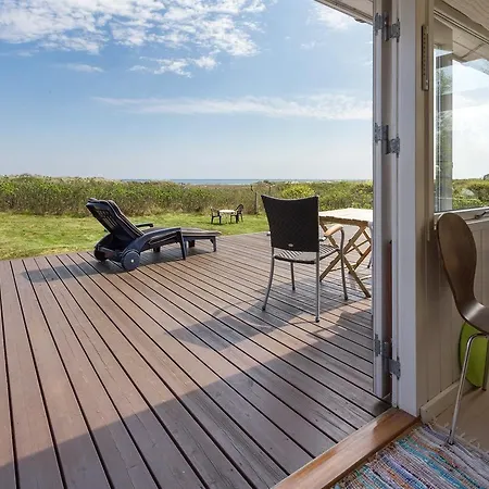 Two-bedroom Holiday In * هالس